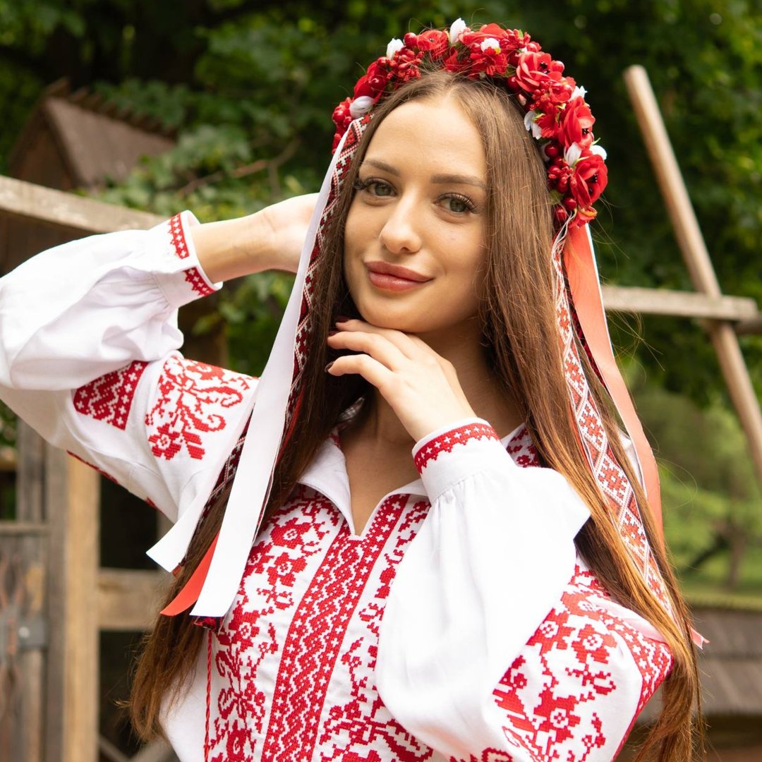 Mia Kvitka 🌻