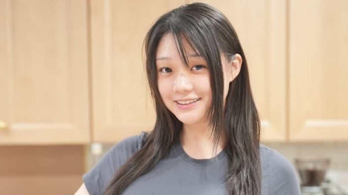 SPECIAL TREATS FOR YOU... just dm me ;3