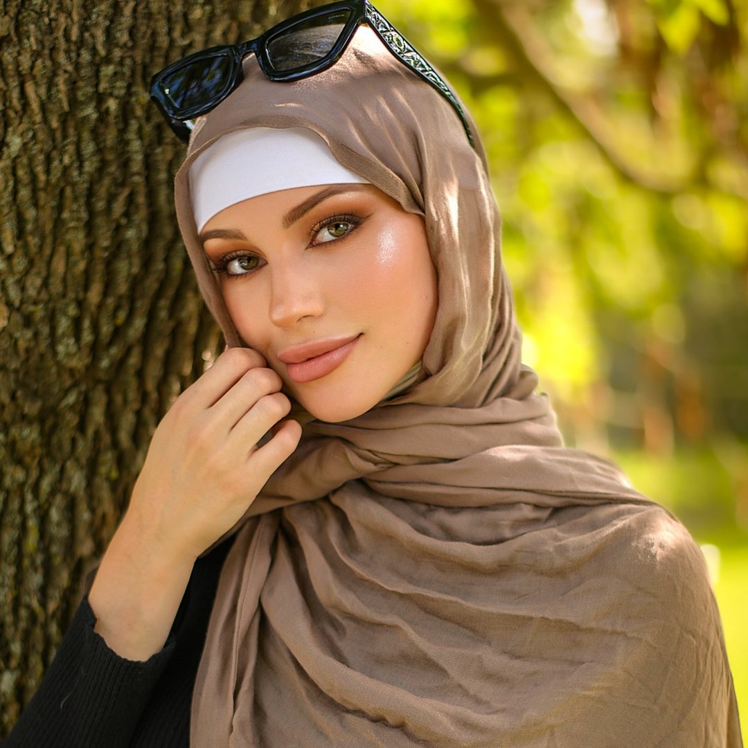 *Julia Мansour*